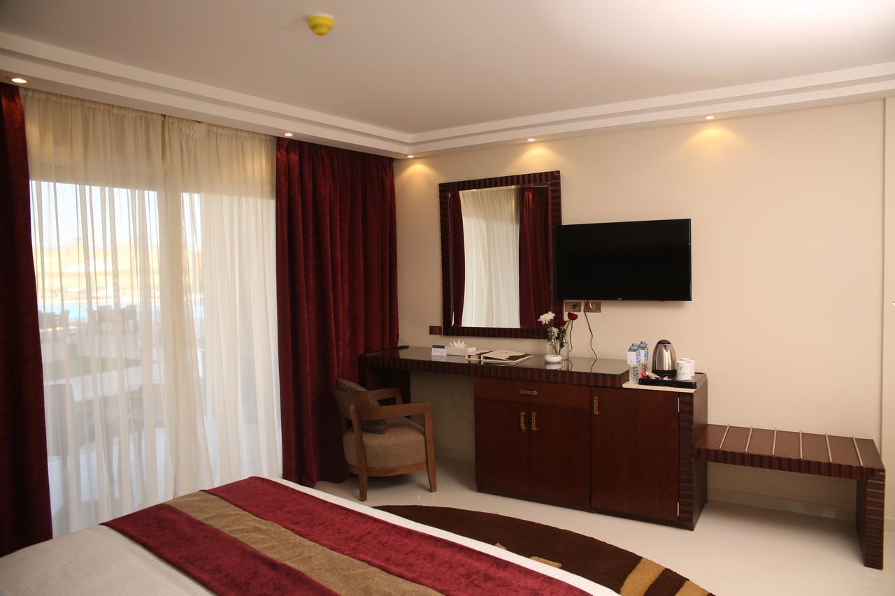 מלון עיין סוחנה Grand Ocean El Sokhna מראה חיצוני תמונה A room at the hotel