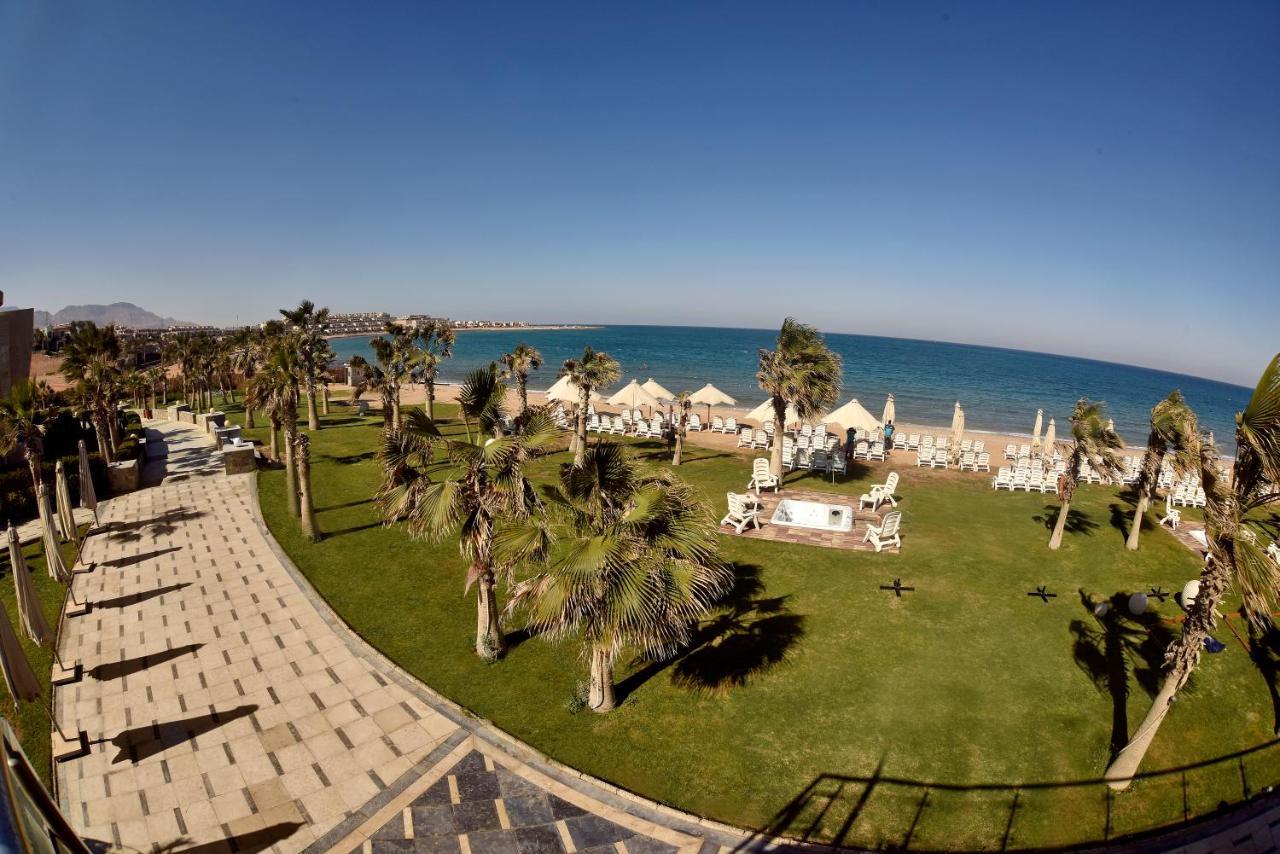 מלון עיין סוחנה Grand Ocean El Sokhna מראה חיצוני תמונה The beach at the Grand Hotel